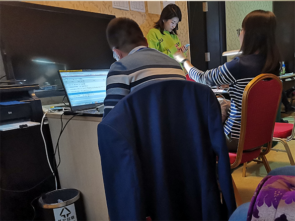 通州区人大六届七次会议召开，正宇团 队积极配合人大议案组成员完成对议案 的审查下发，与代表做好沟通和调整