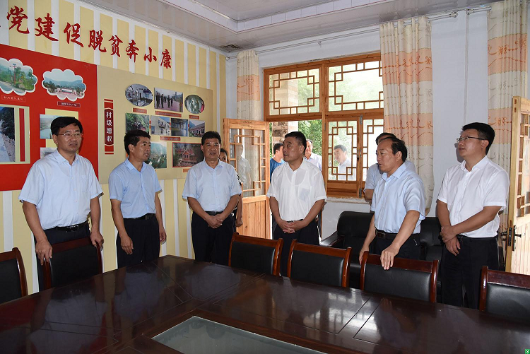 市人大来我县调研人大代表工作